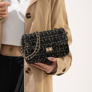 Elegant Black Tweed Chain Bag